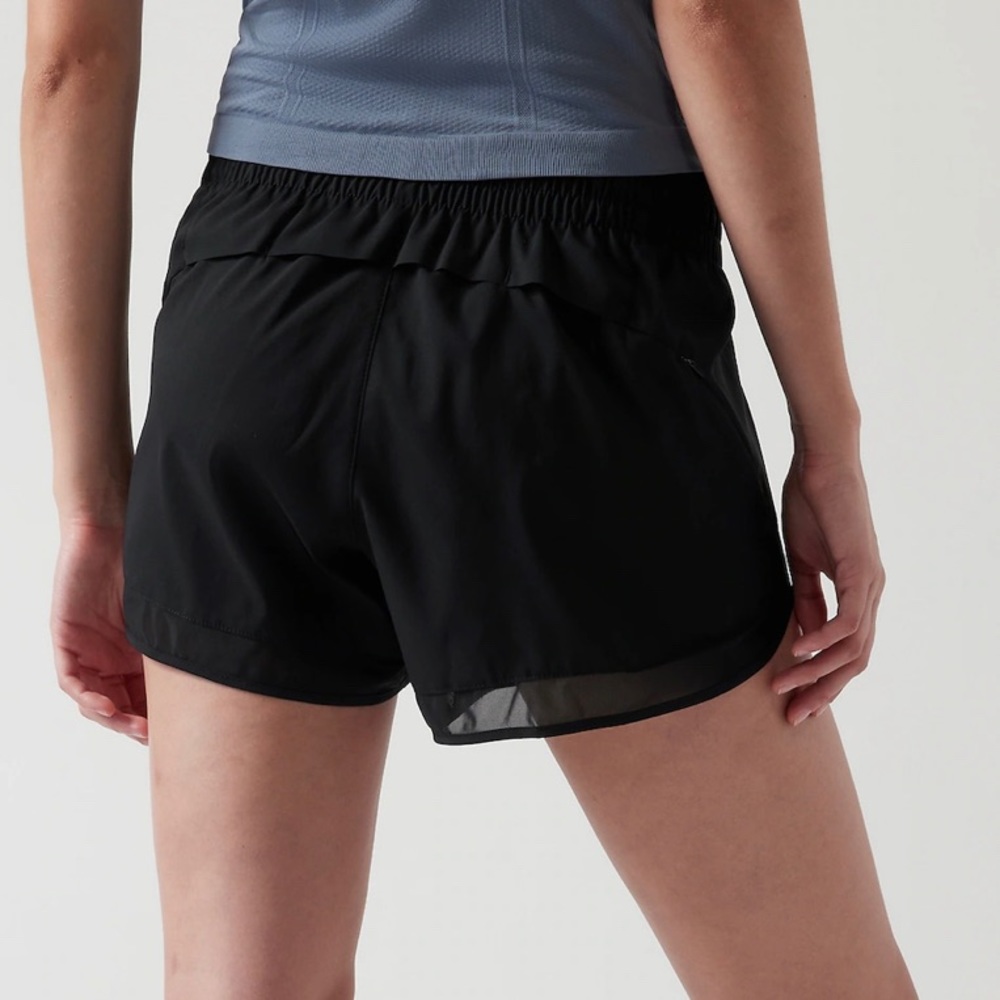 Athleta Mesh Racer Run Short